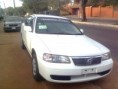 VENDO NISSAN SUNNY exsalom IMPECABLE....!!!! 0983.142711